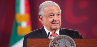 López Obrador felicita a mujeres por "actitud responsable"